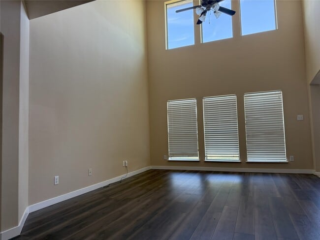 Building Photo - 22434 Albee Dr