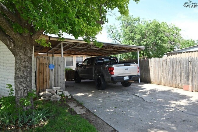 Building Photo - 4644 Bunny Run Dr