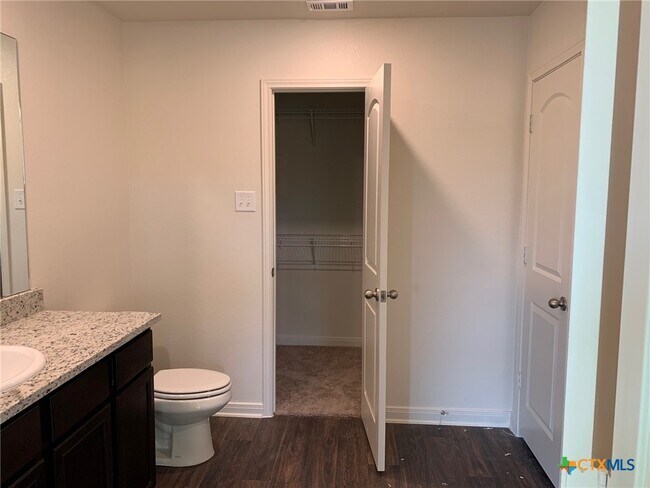 Building Photo - 3947 Turtle Creek