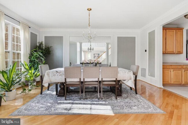 Building Photo - 14301 Autumn Crest Rd