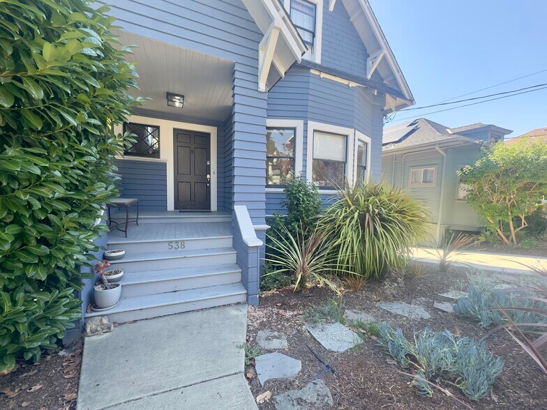 Building Photo - 538 Chetwood St
