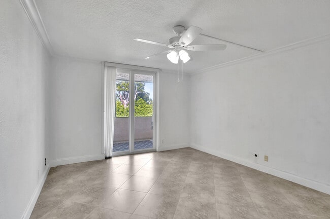 Building Photo - 740 S Federal Hwy