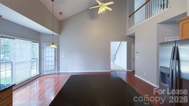 Building Photo - 8811 Singleton Ct