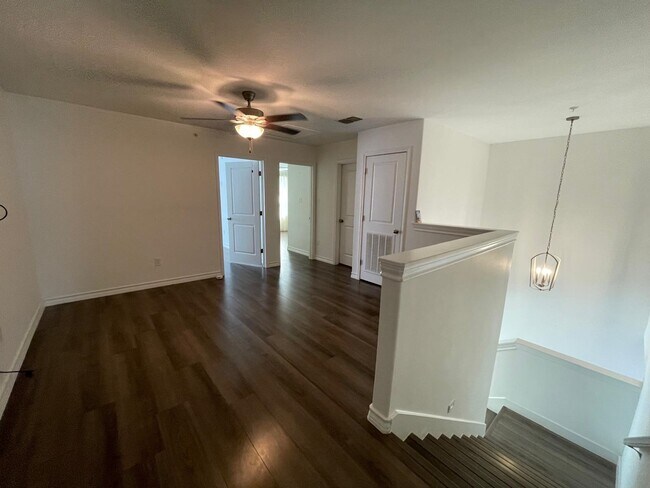 Building Photo - 9917 Bijan Dr