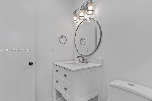 Building Photo - 5215 SW 128th Ave