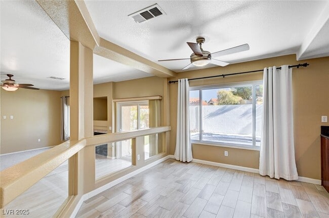 Building Photo - 9684 Summer Cypress St