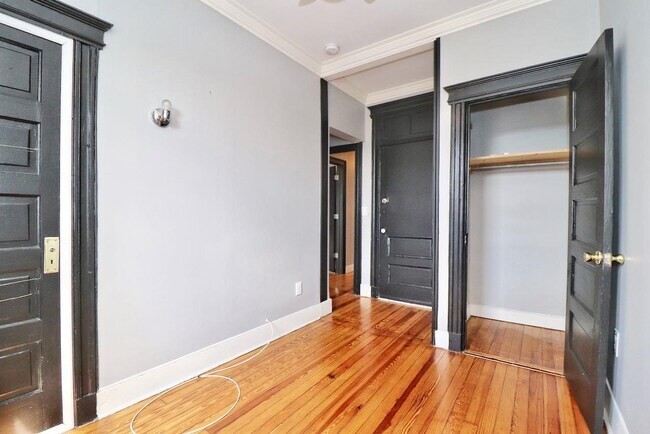 Building Photo - 388 Baldwin Ave