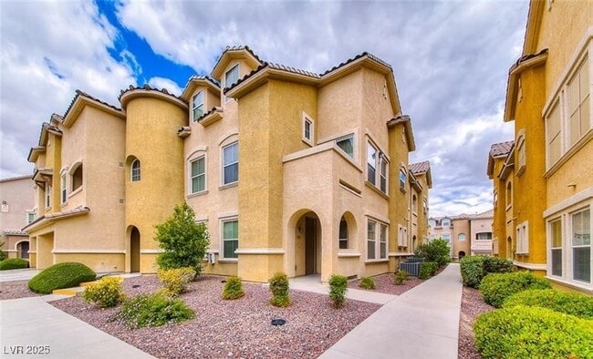 Building Photo - 8777 W Maule Ave