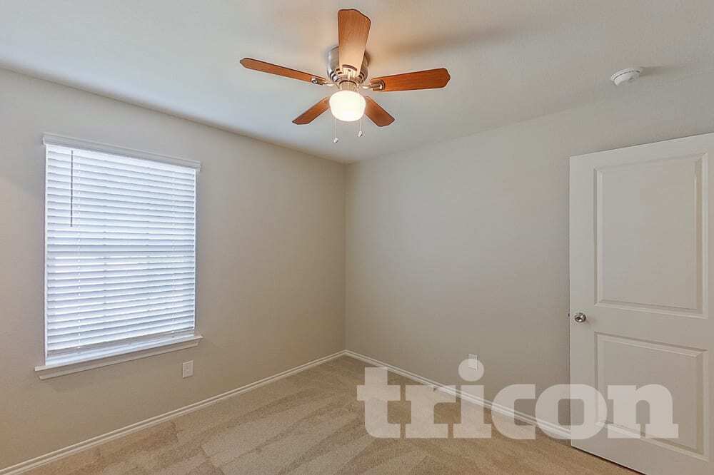 Building Photo - 848 Glover Dr