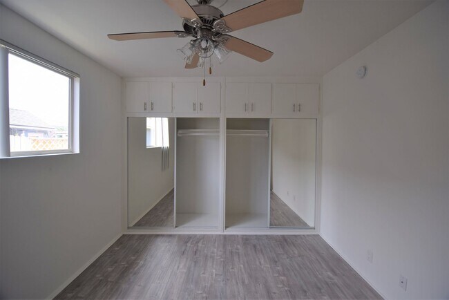 Building Photo - 4565 Hazeltine Ave