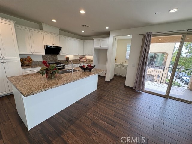 Building Photo - 21038 Cornerstone Dr