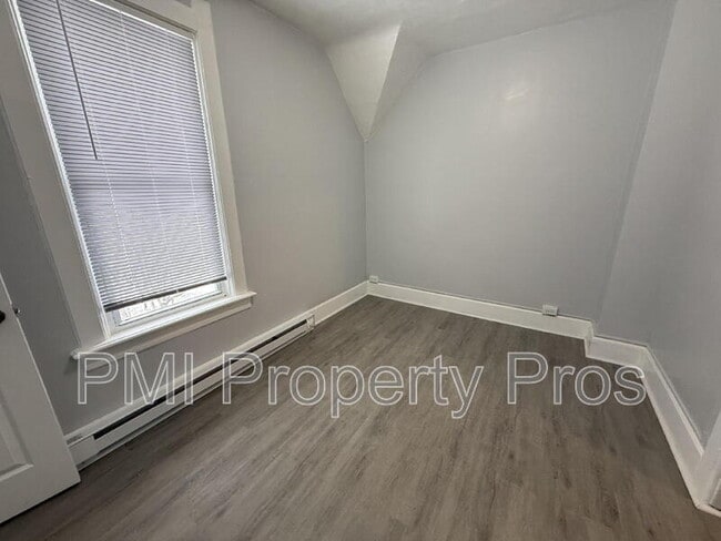 Building Photo - 2361 N 12th St