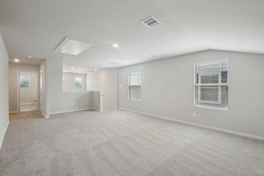 Building Photo - 3914 Walmer Wy