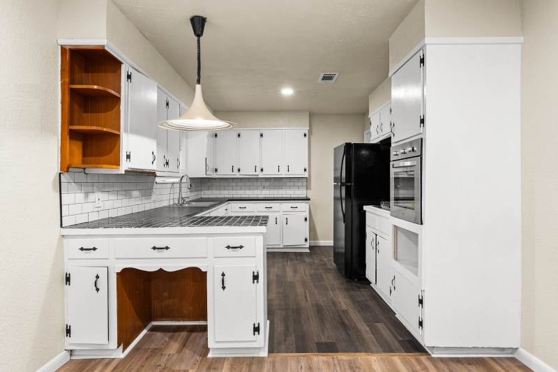 Building Photo - 316 S Barbara St