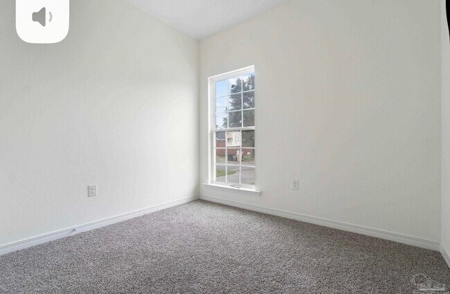 Building Photo - 801 E Gonzalez St