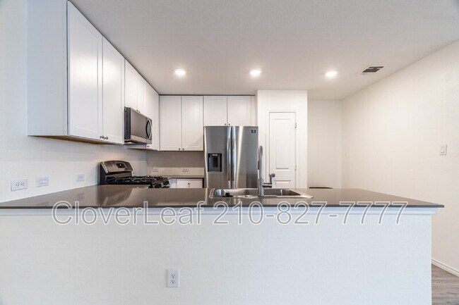 Building Photo - 12922 Sage Turn