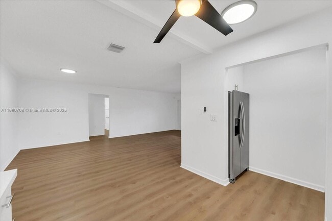 Building Photo - 4090 SW 69th Ave