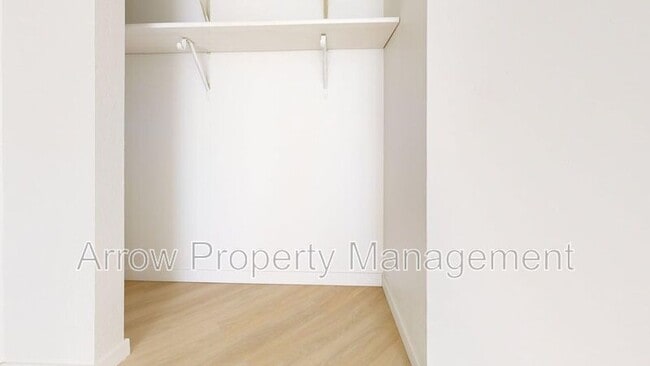 Building Photo - 205 E Arbor Ave