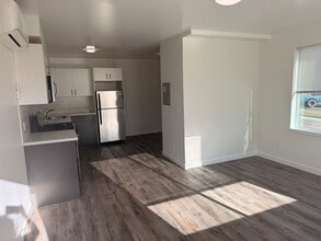 Building Photo - TFSC-B1714