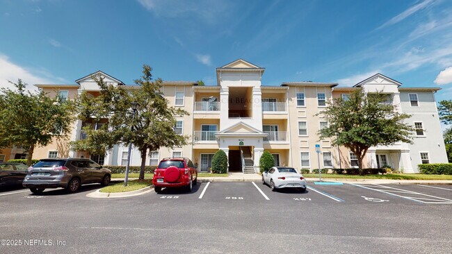 Building Photo - 8241 Pelican Landing Rd