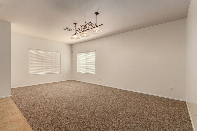 Building Photo - Chandler 4 Bedroom - 2.5 Bathroom with Pri...