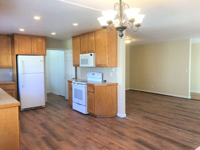 Building Photo - 3/2 home in Lake Wildwood Gated Community, Penn Valley, CA 95946