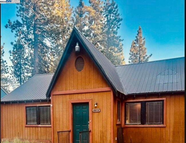 Primary Photo - 13273 Sierra Dr W