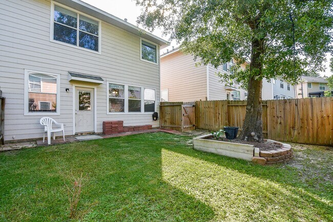 Building Photo - 87 Blue Creek Pl