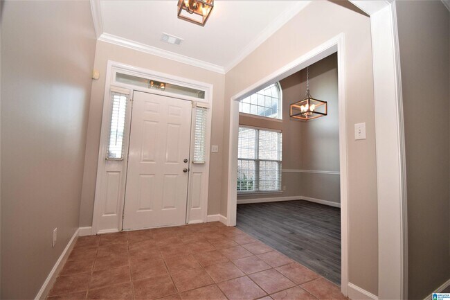 Building Photo - 5725 Riverbirch Dr