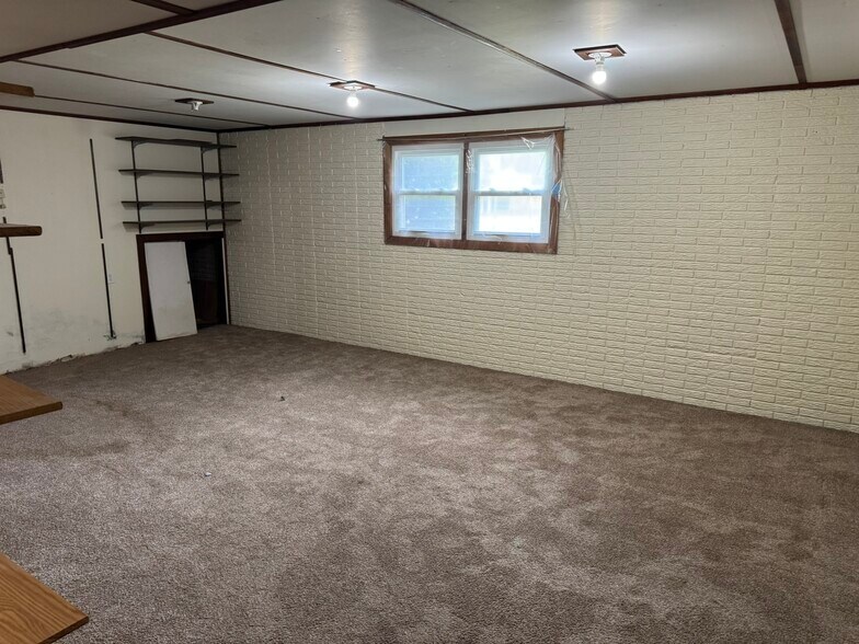 Building Photo - 2107 Tanglefoot Ln