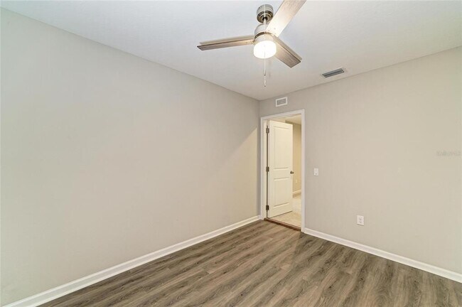 Building Photo - 11607 Brookside Dr