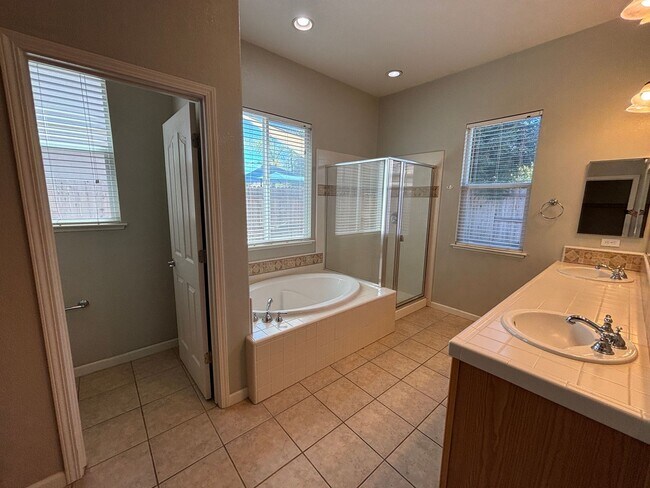 Building Photo - 9337 Oreo Ranch Cir