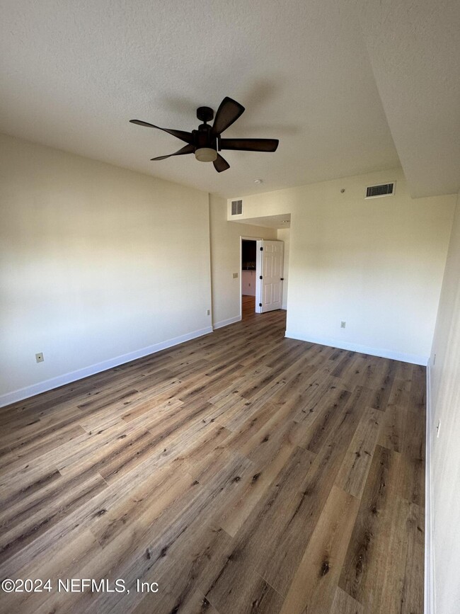 Building Photo - 1478 Riverplace Blvd
