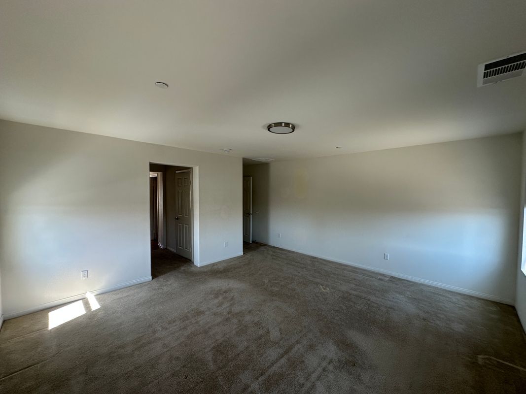 Building Photo - 15176 Sheridan Ct