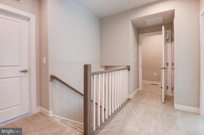 Building Photo - 1743 Dunnington Pl