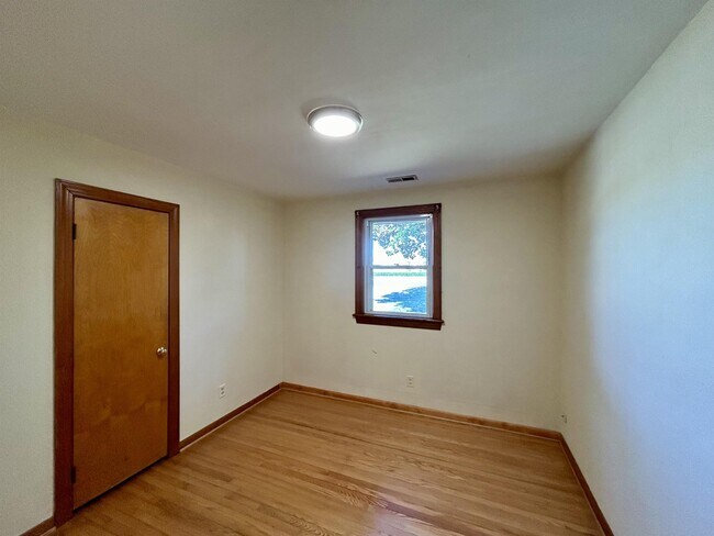 Building Photo - 348 Kempsville Rd