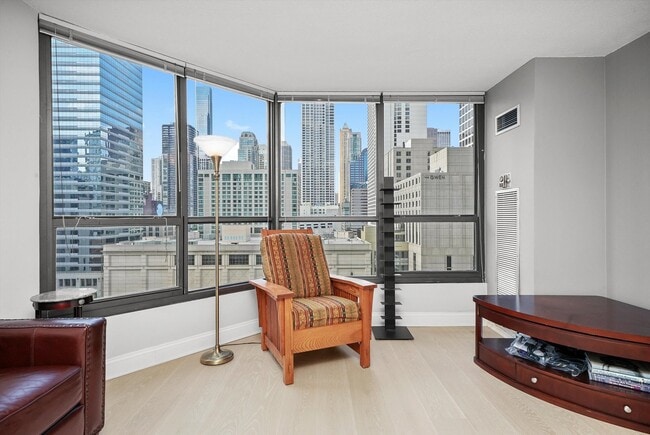 Building Photo - 405 N Wabash Ave