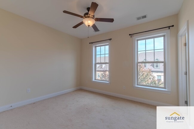 Building Photo - 11227 Terrace Ln