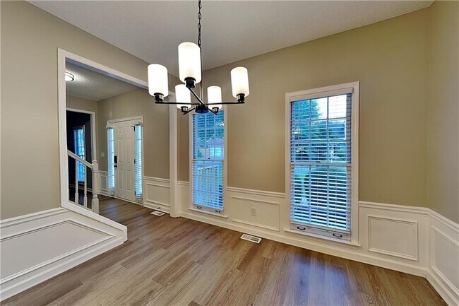 Building Photo - 215 Boca Ciega Ct