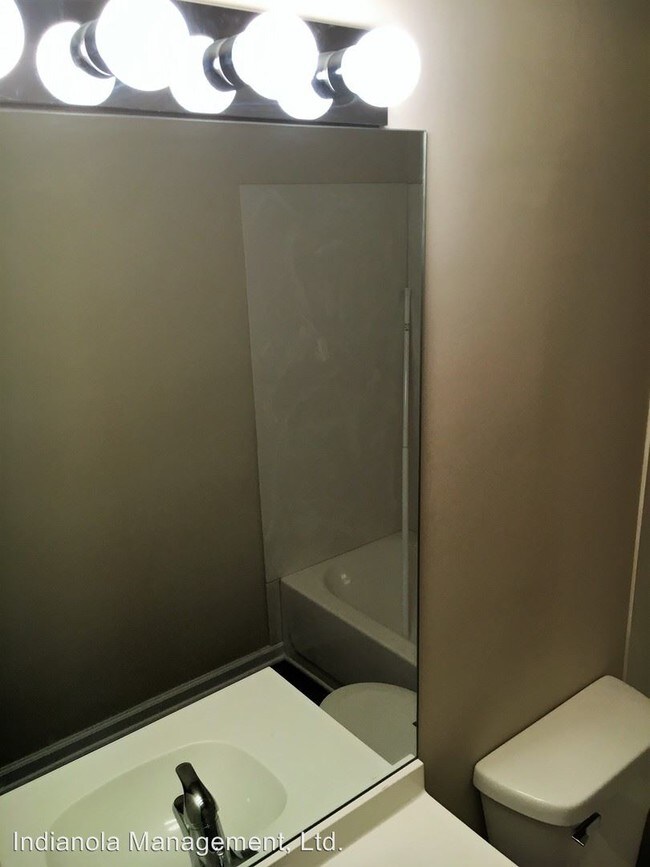 Building Photo - 760 Moon Rd