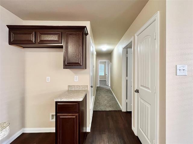 Building Photo - 705 River Garden Dr