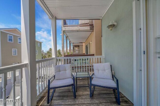 Building Photo - 5405 Thomas Dr