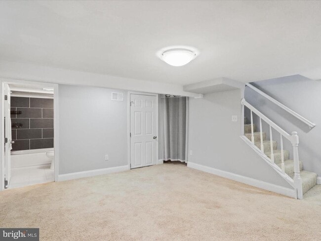 Building Photo - 2236 Arlington Terrace