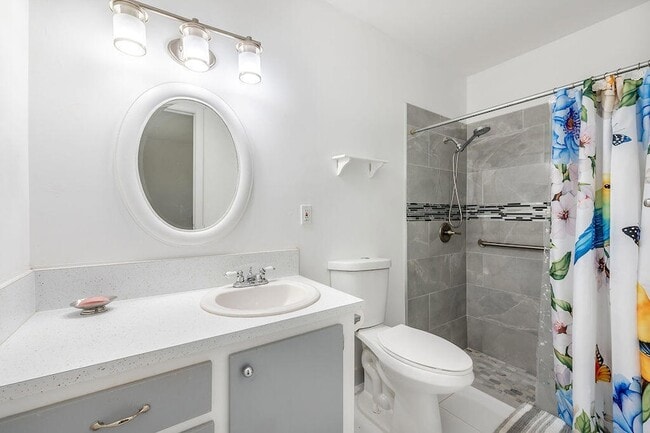 Building Photo - 2995 Crosley Dr W