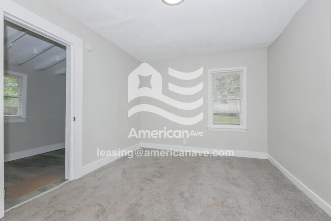 Building Photo - 5223 Thomason Ave