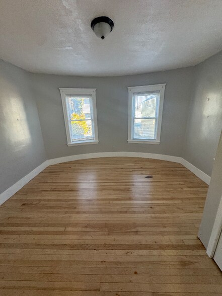 Building Photo - 39 Stanton St