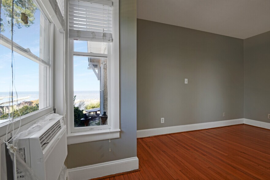 Bedroom Chesapeak Bay view - 1301 Rogers Rd
