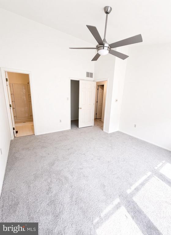 Building Photo - 7730 Chatfield Ln