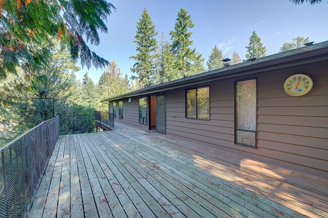 Building Photo - 3Bd/2.75Ba Maple Valley House