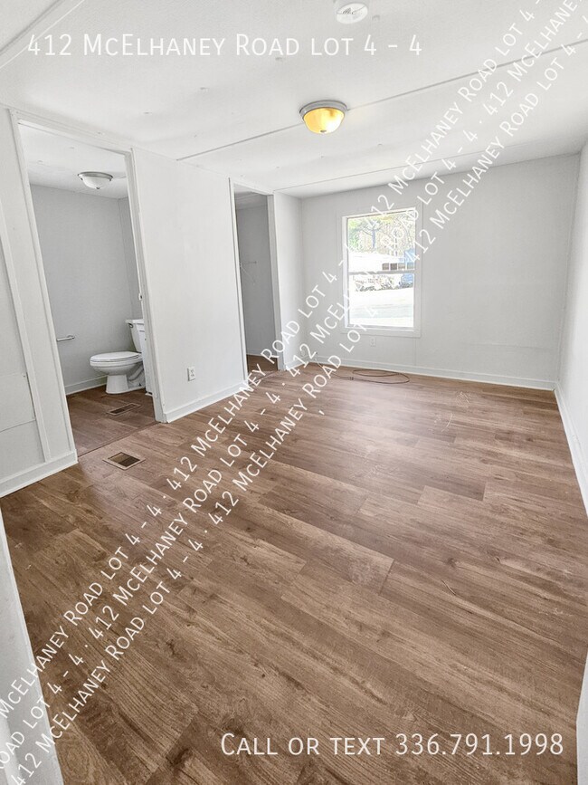 Building Photo - 412 McElhaney Rd